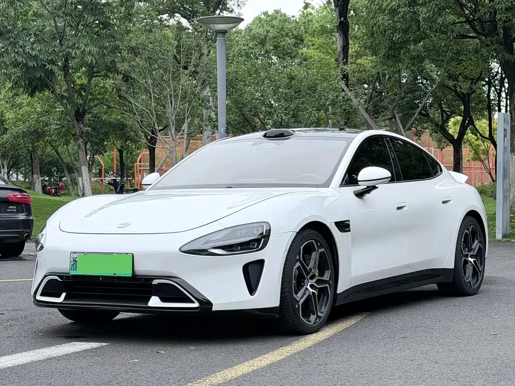 Xiaomi SU7 2024