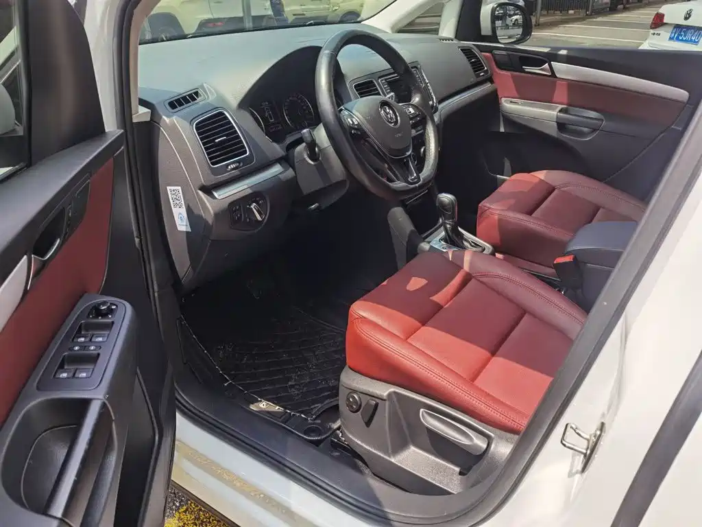 Volkswagen Sharan 2018 — фото 13