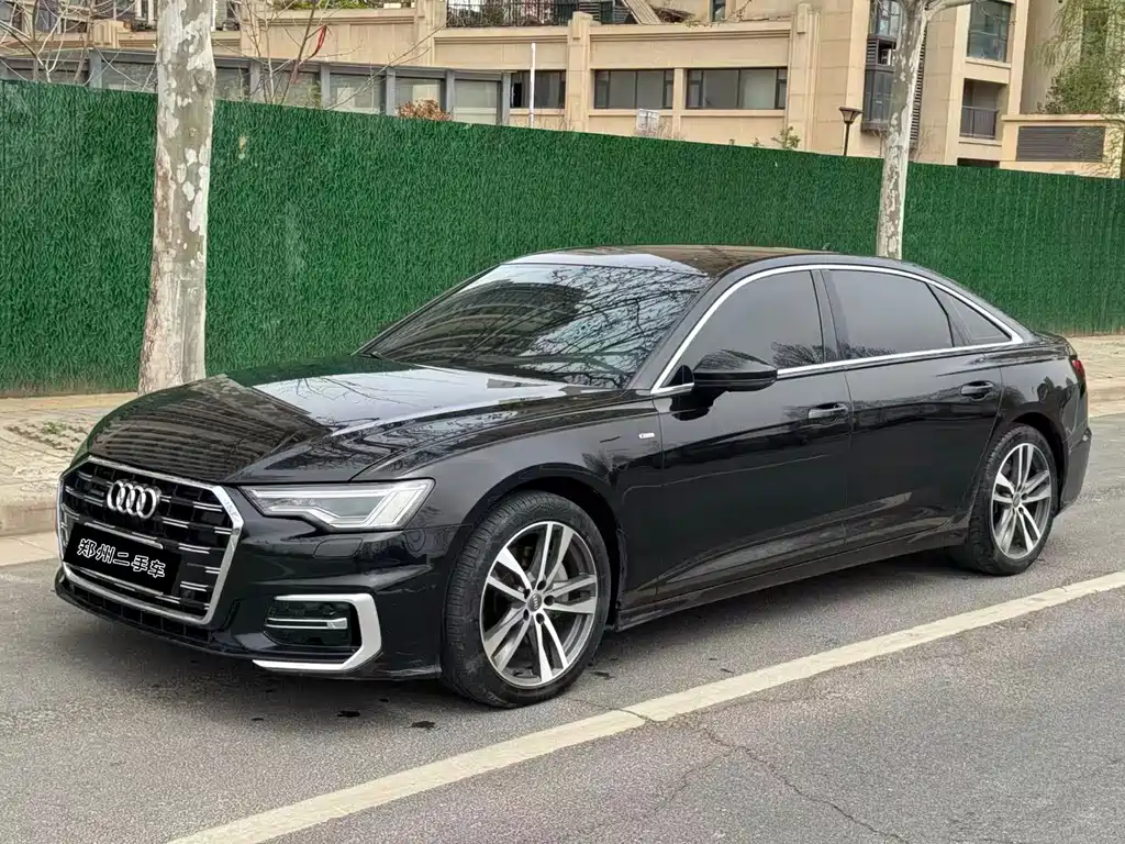 Audi A6L 2019 — фото 1