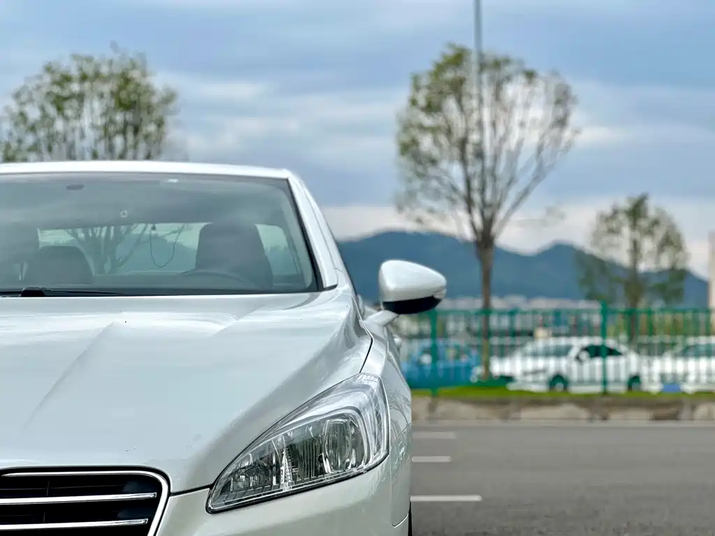 Peugeot 508 2014 — фото 13
