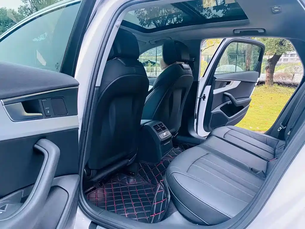 Audi A4L 2020