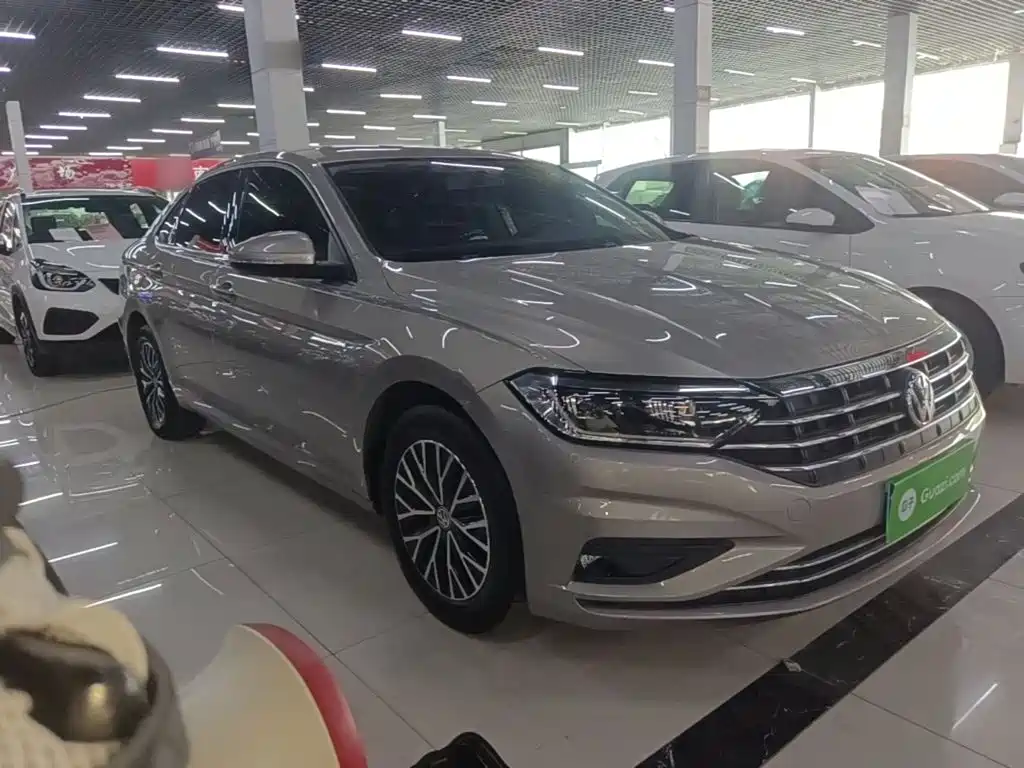 Volkswagen Sagitar 2019