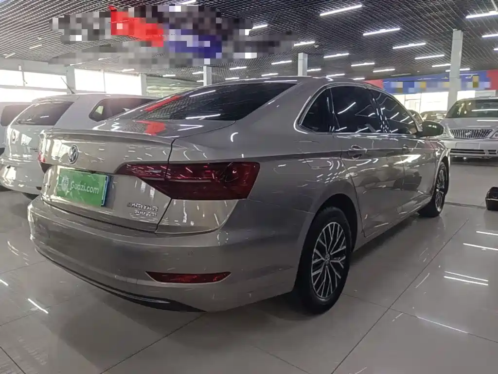 Volkswagen Sagitar 2019