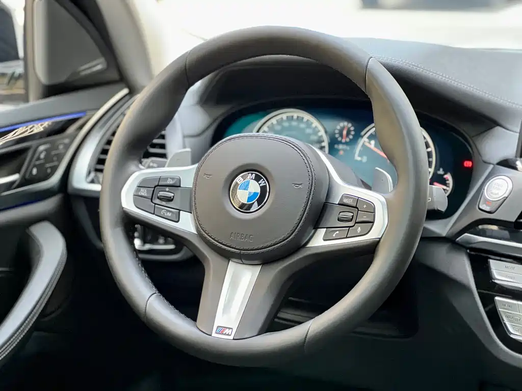 BMW X3 2019 — фото 11
