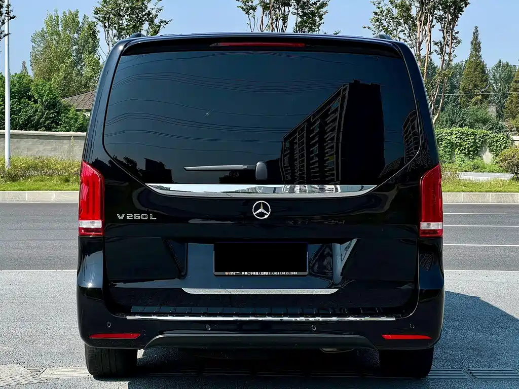 Mercedes-Benz V-Class 2021 — фото 6