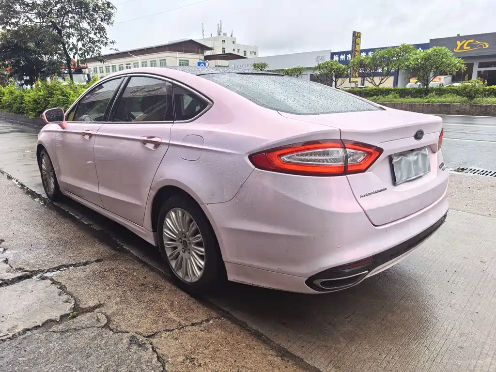 Ford Mondeo 2014 — фото 6