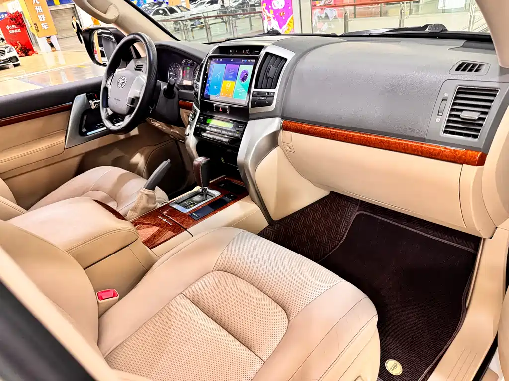 Toyota Land Cruiser 2015 — фото 20