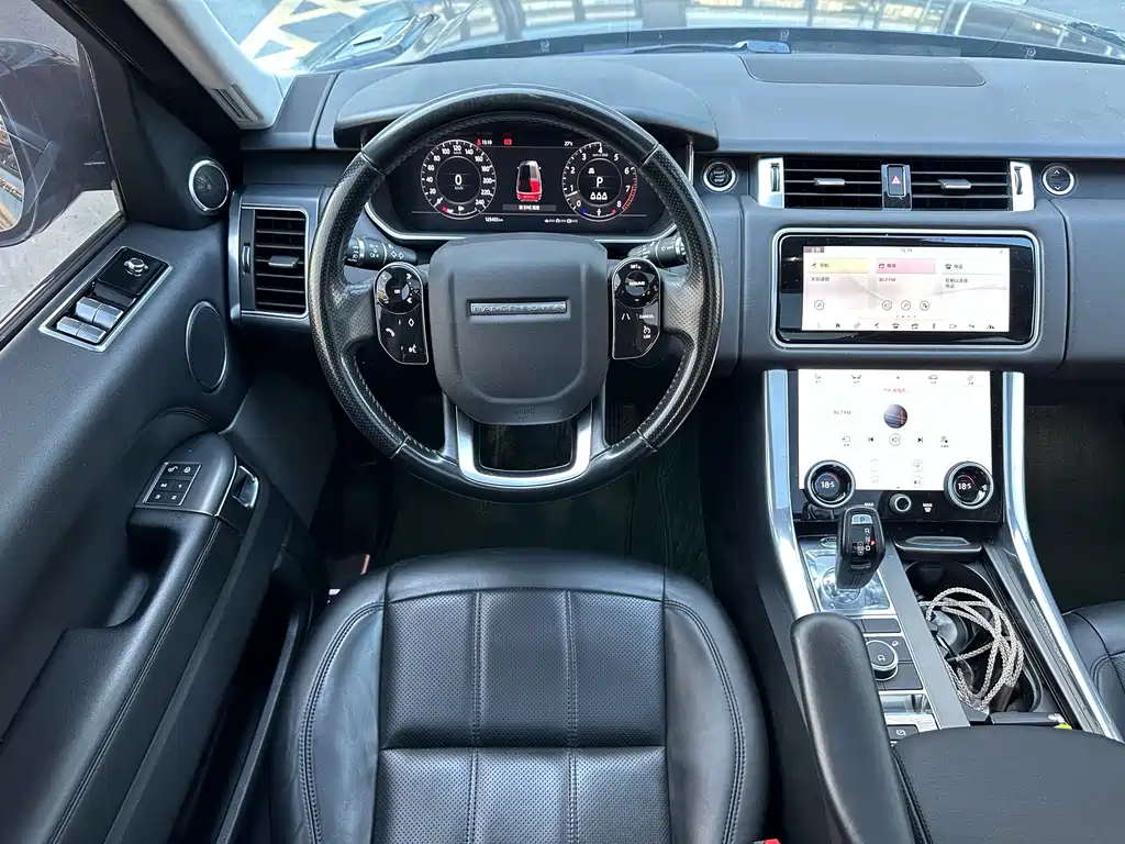 Land Rover Sport 2019 — фото 10
