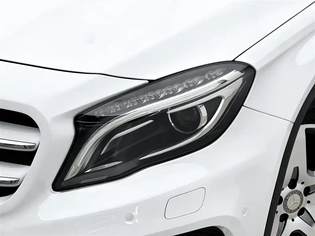 Mercedes-Benz GLA 2015 — фото 14