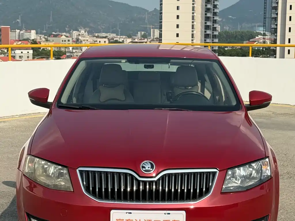 Skoda Octavia 2015 — фото 2