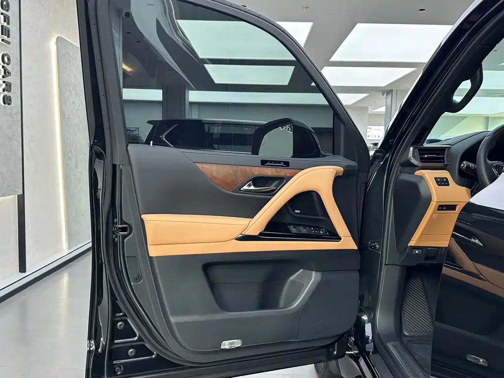 Lexus LX 2025 — фото 19