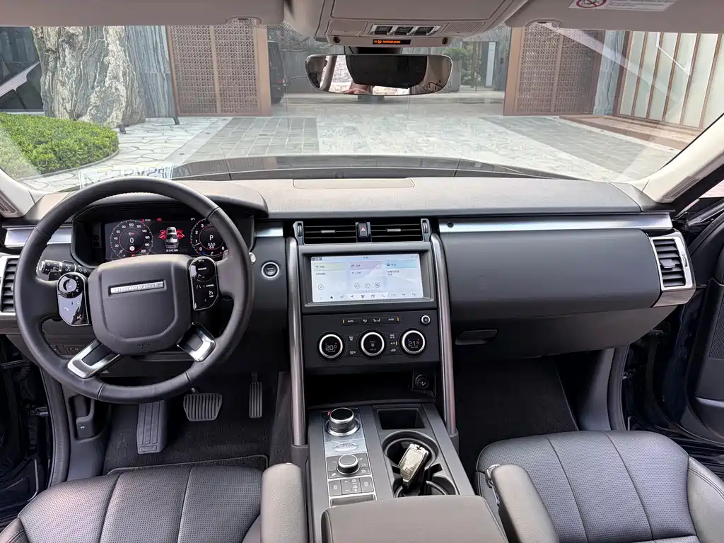 Land Rover Discovery 2021 — фото 19