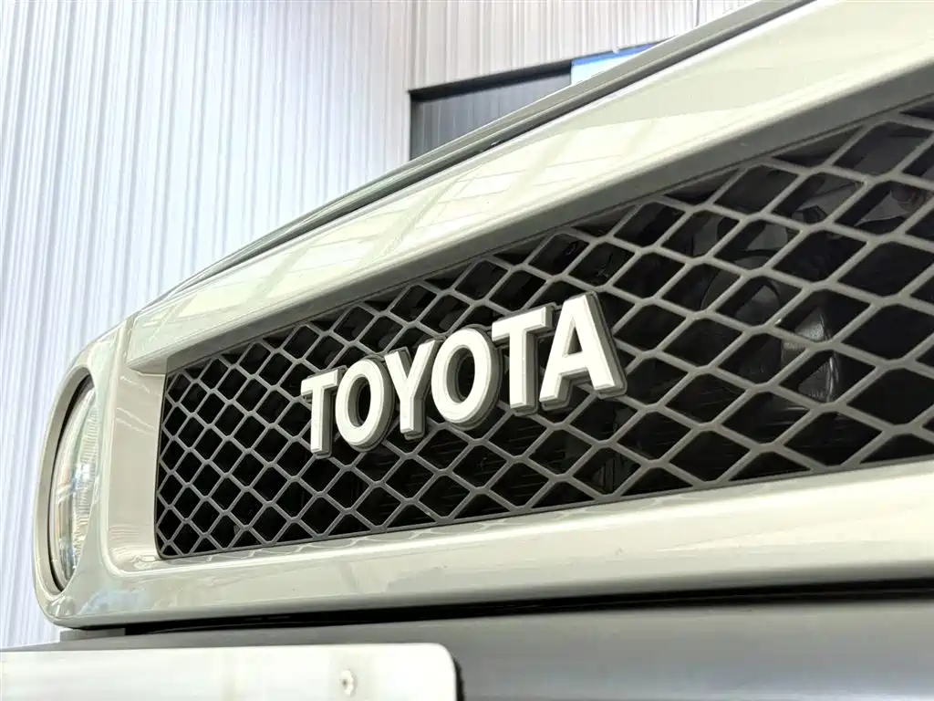 Toyota FJ Cruiser 2019 — фото 8
