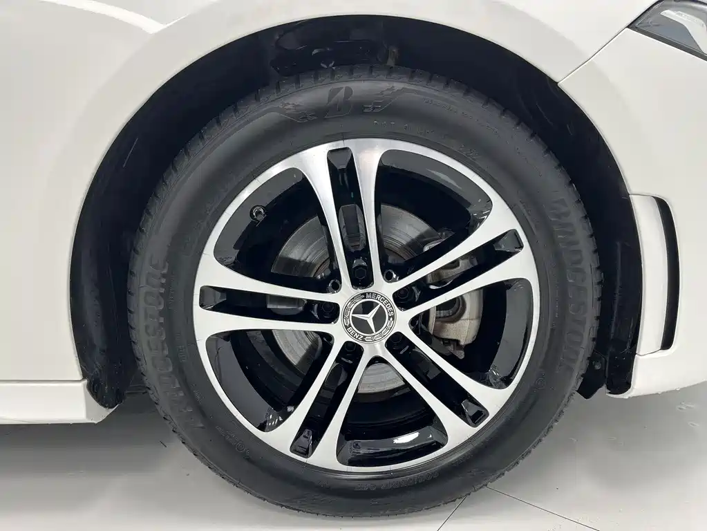 Mercedes-Benz A-Class 2022 — фото 19