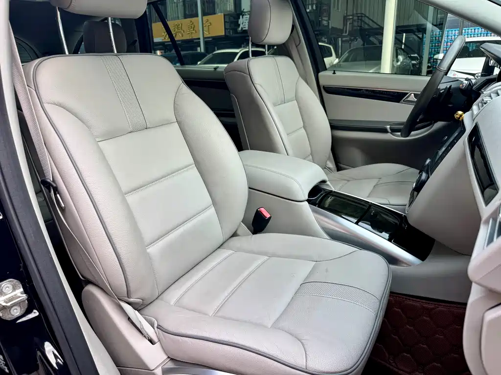 Mercedes-Benz R-Class 2015 — фото 12