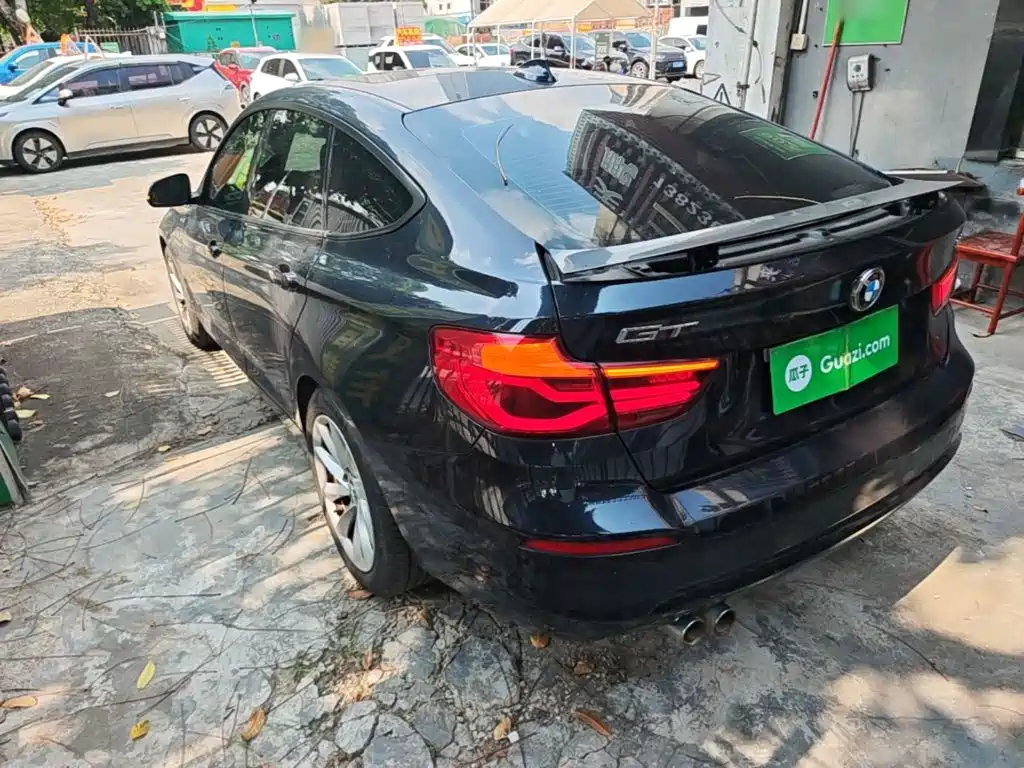 BMW 3 Series GT 2018 — фото 23