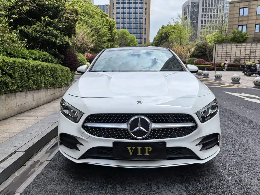 Mercedes-Benz A-Class 2021 — фото 2