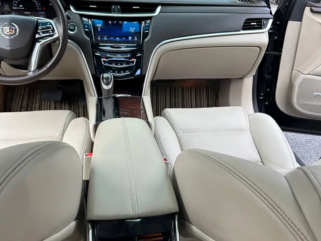 Cadillac XTS 2016 — фото 15