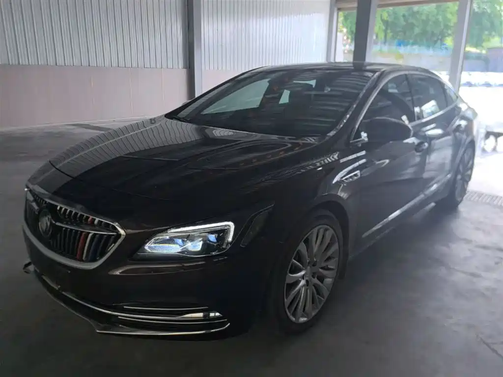 Buick LaCrosse 2018 — фото 2