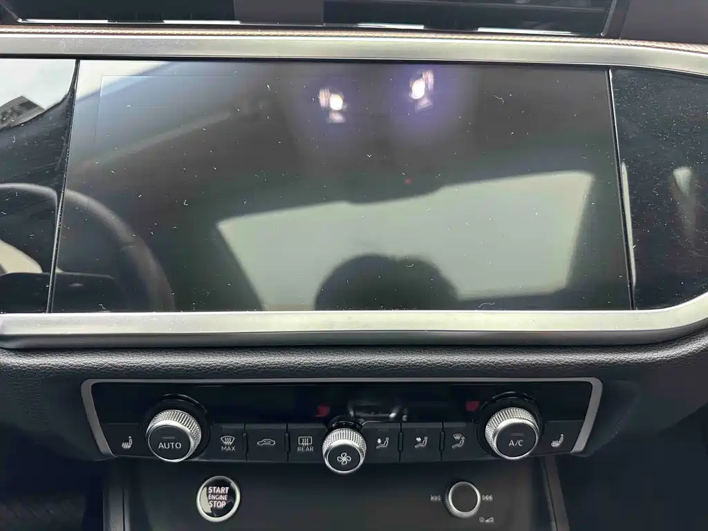 Audi Q3 2022 — фото 16