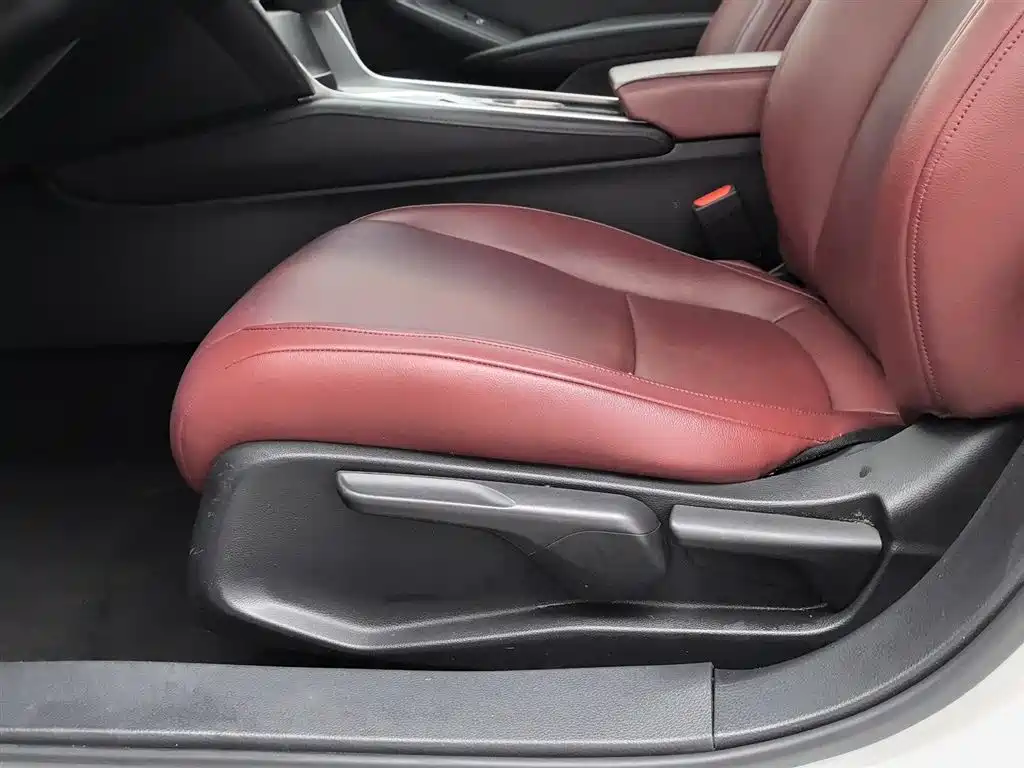Honda Accord 2022 — фото 20