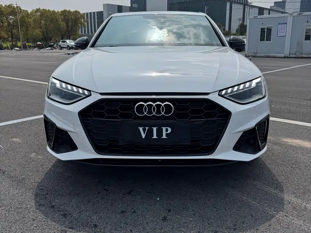 Audi A4L 2023