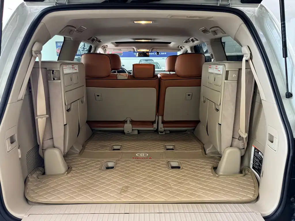 Toyota Land Cruiser 2019 — фото 13