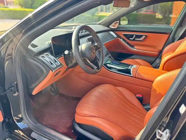 Mercedes-Benz S-Class 2024