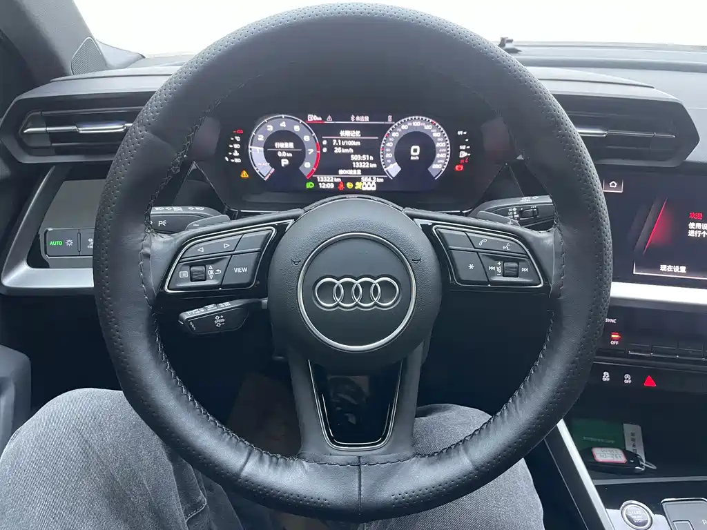 Audi A3 2022 — фото 10