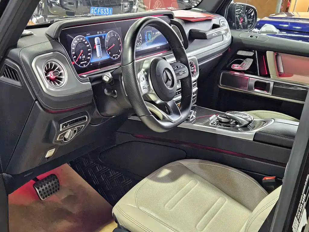 Mercedes-Benz G-Class 2019 — фото 11