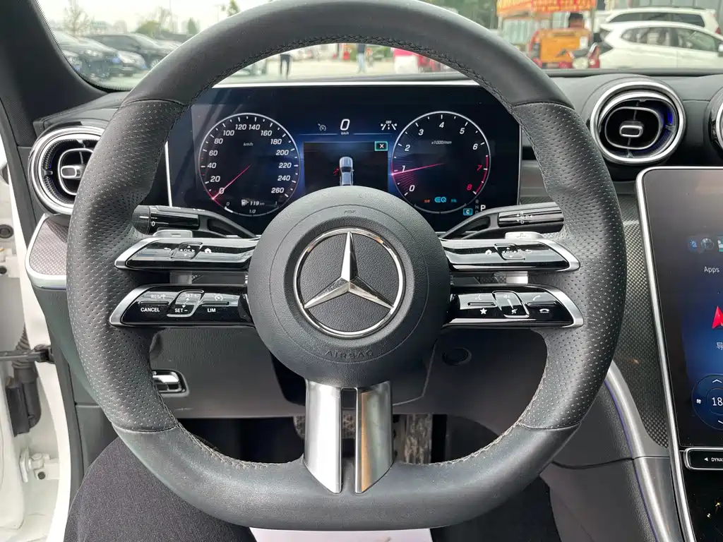 Mercedes-Benz C-Class 2022 — фото 8