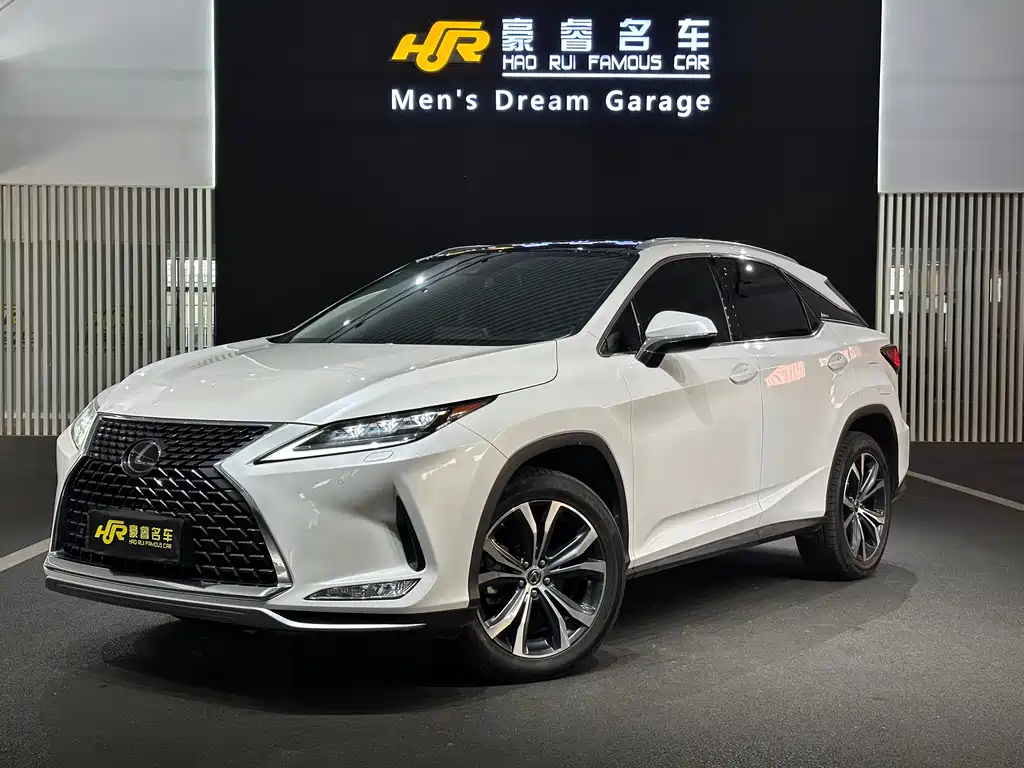 Lexus RX 2022 — фото 1