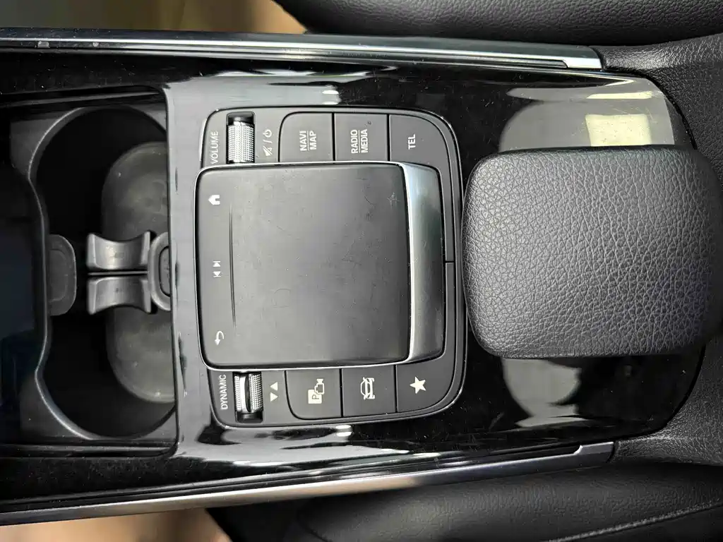 Mercedes-Benz GLB 2020 — фото 15