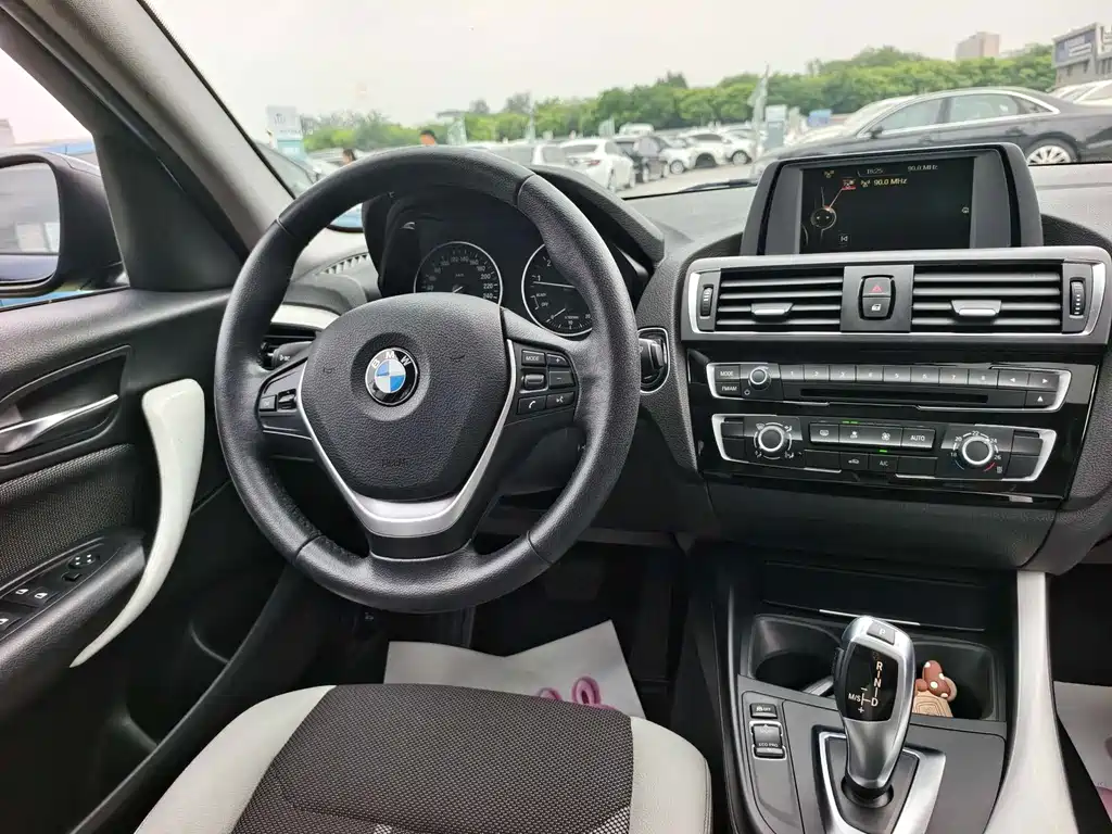 BMW 1 Series 2015 — фото 14