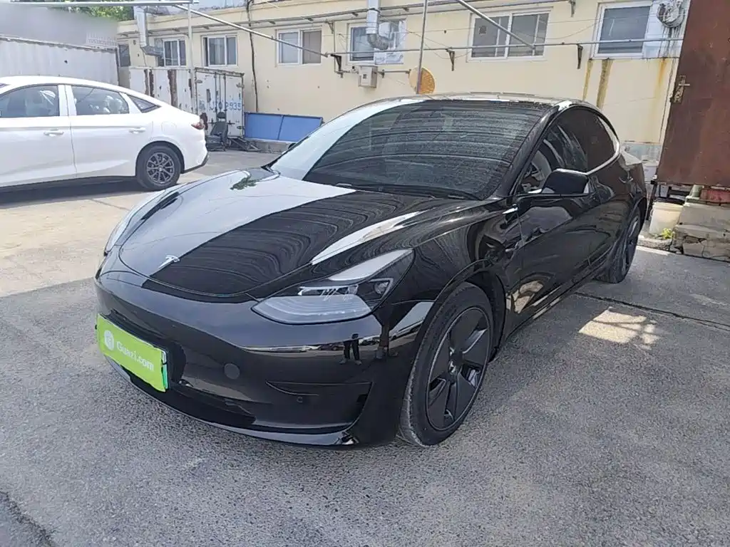 Tesla Model 3 2023