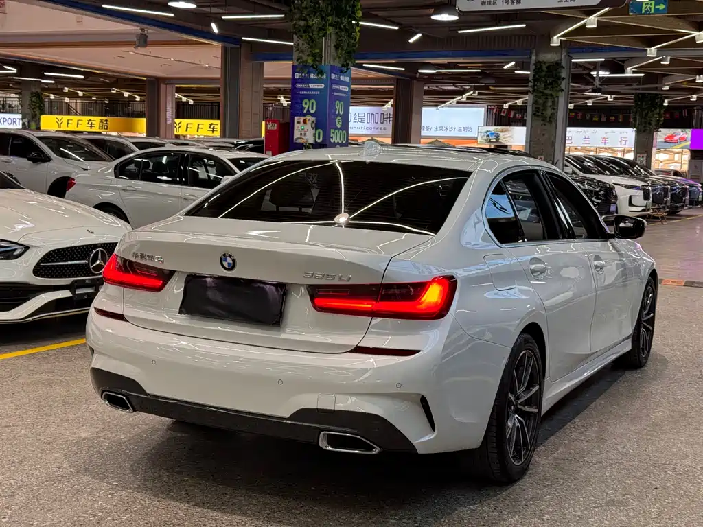 BMW 3 Series 2022