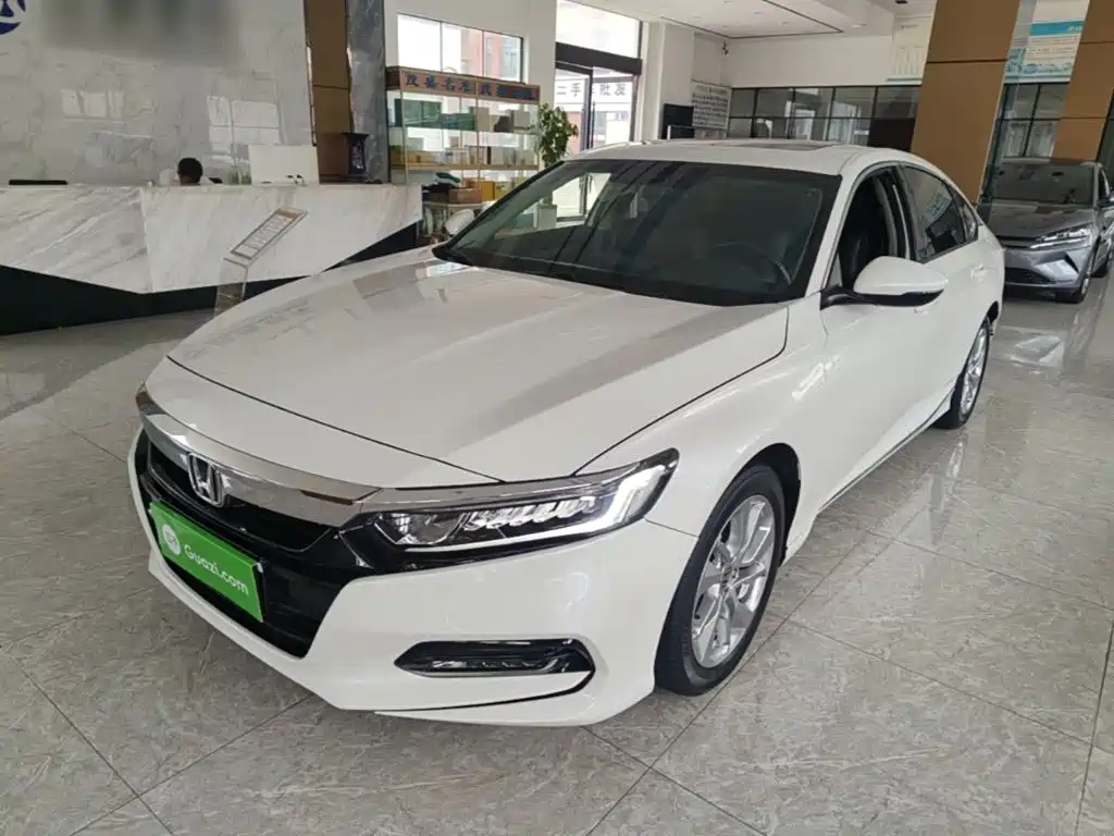 Honda Accord 2021 — фото 1
