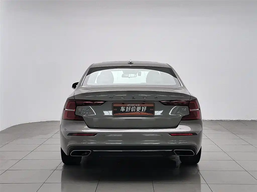 Volvo S60 2021 — фото 4