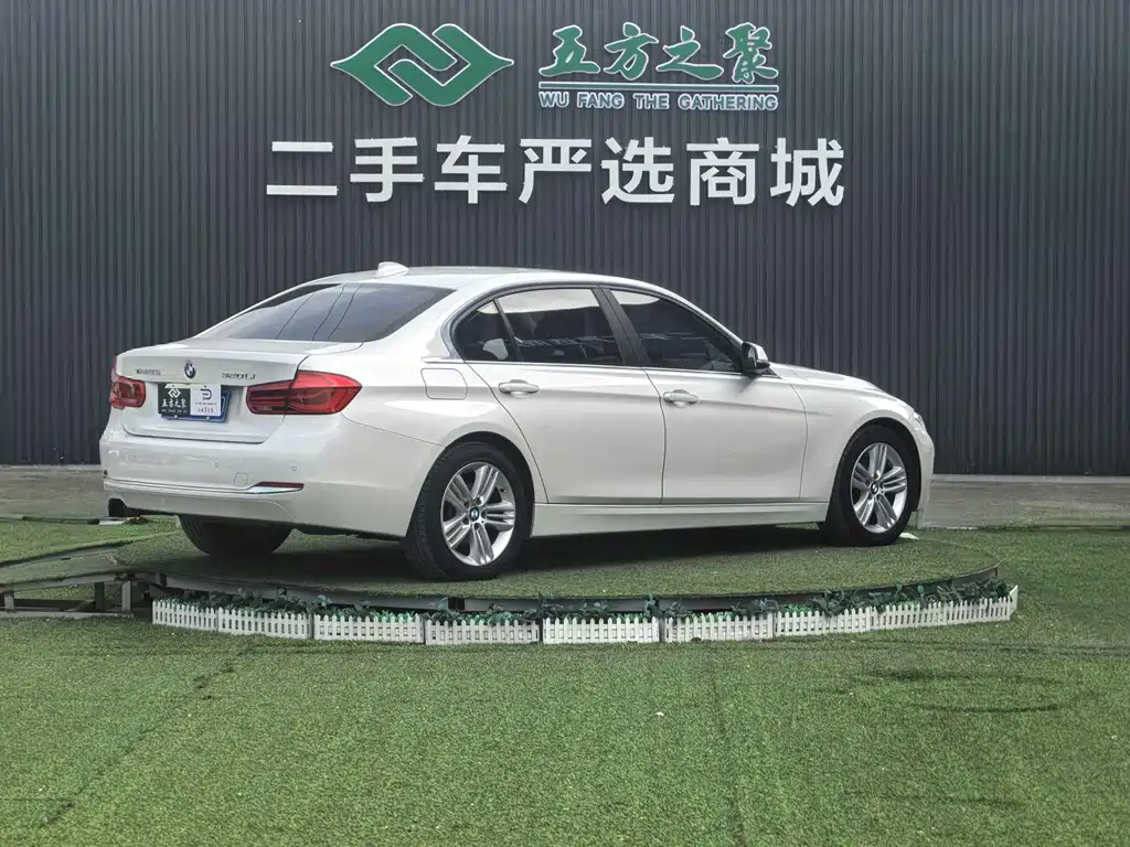 BMW 3 Series 2015 — фото 19