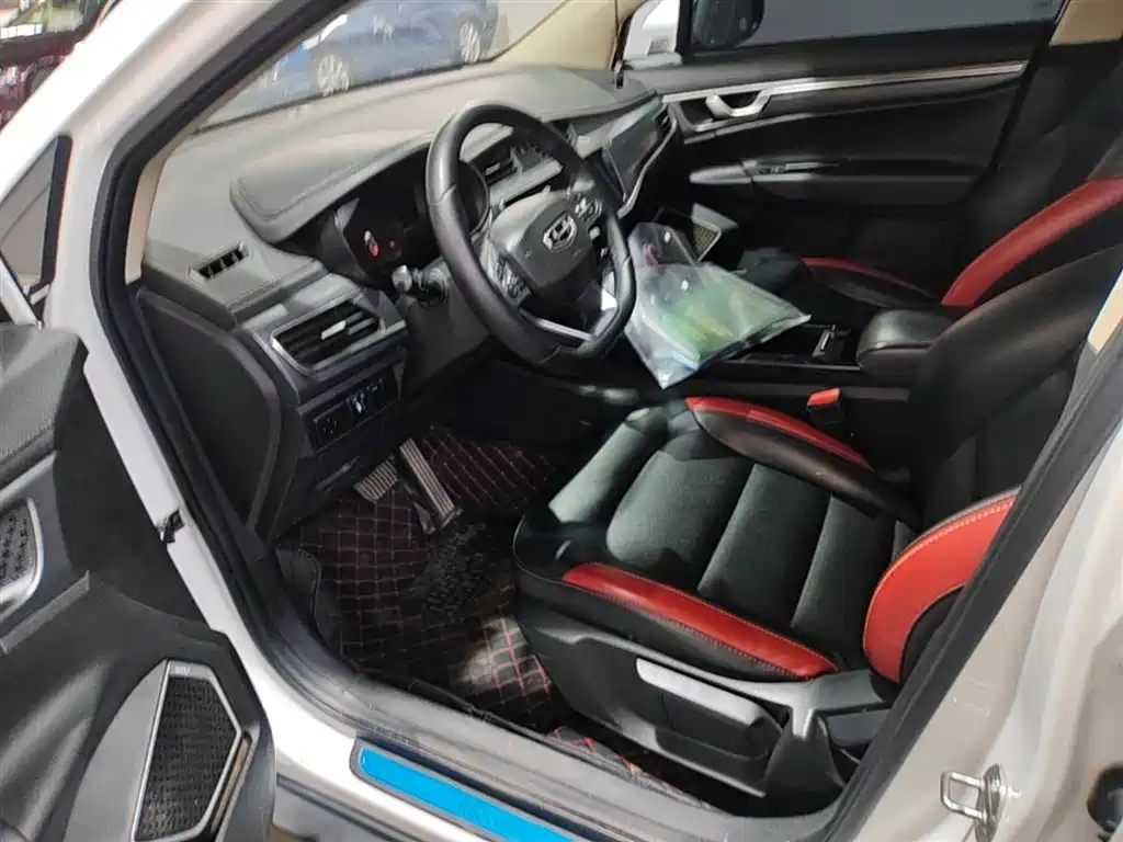 Geely Emgrand GS 2020 — фото 15