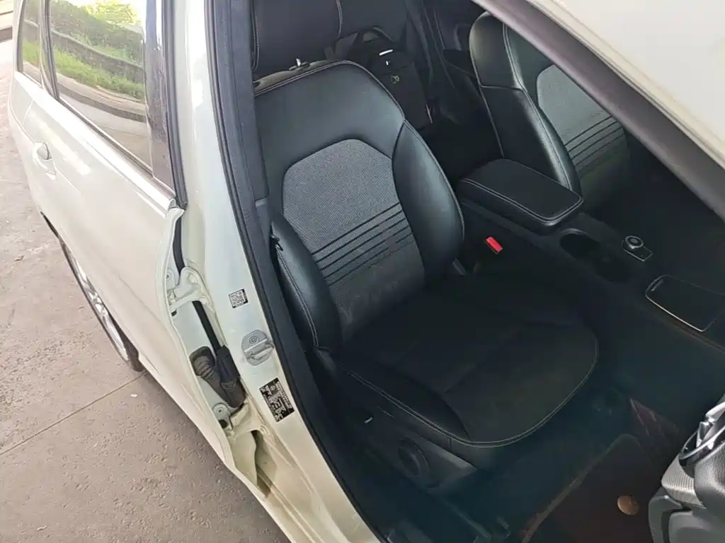 Mercedes-Benz B-Class 2015 — фото 25