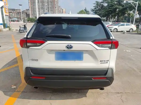 Toyota RAV4 2024