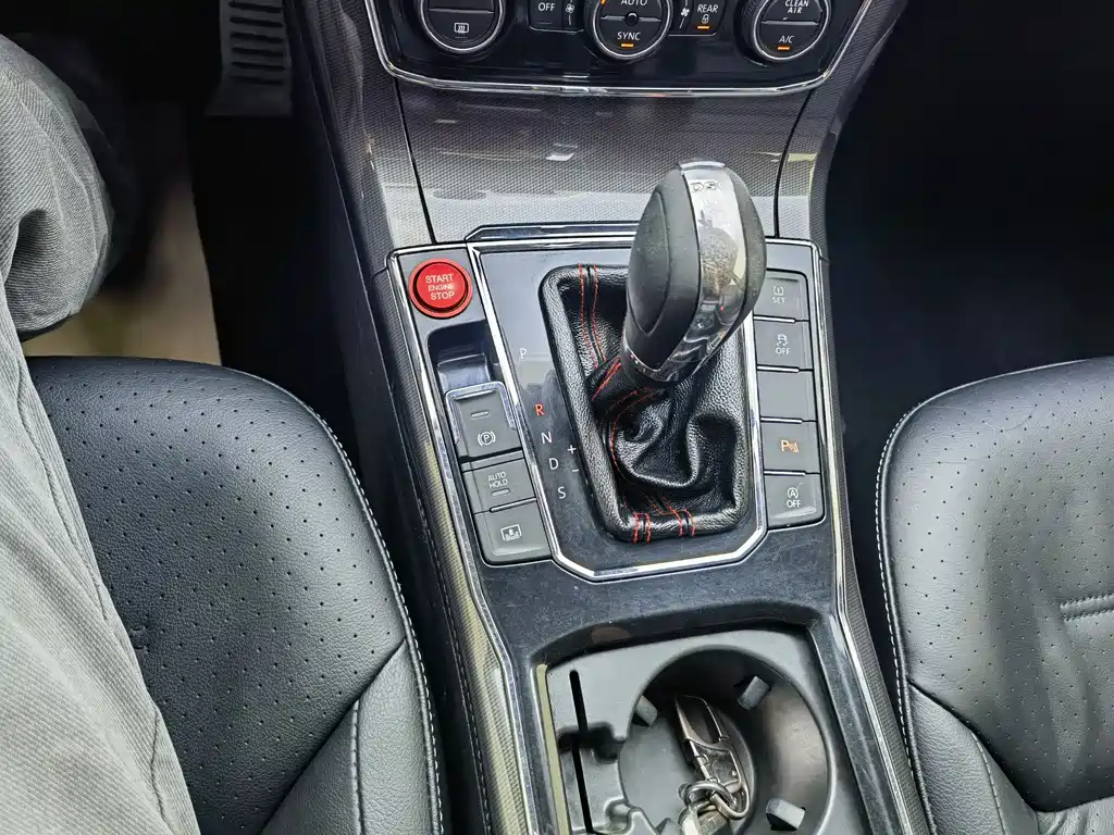 Volkswagen Passat 2019 — фото 13