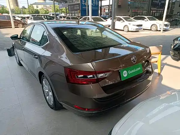 Skoda Superb 2016