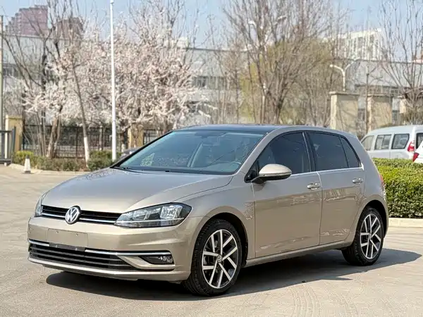Volkswagen Golf 2020