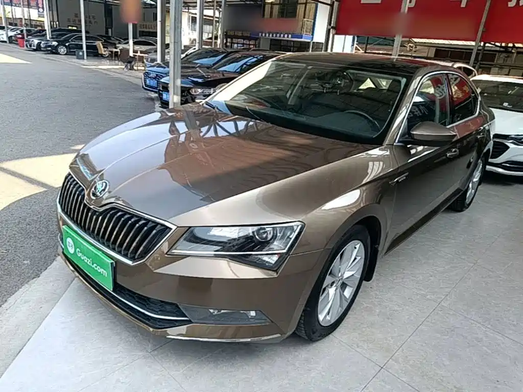 Skoda Superb 2016 — фото 2