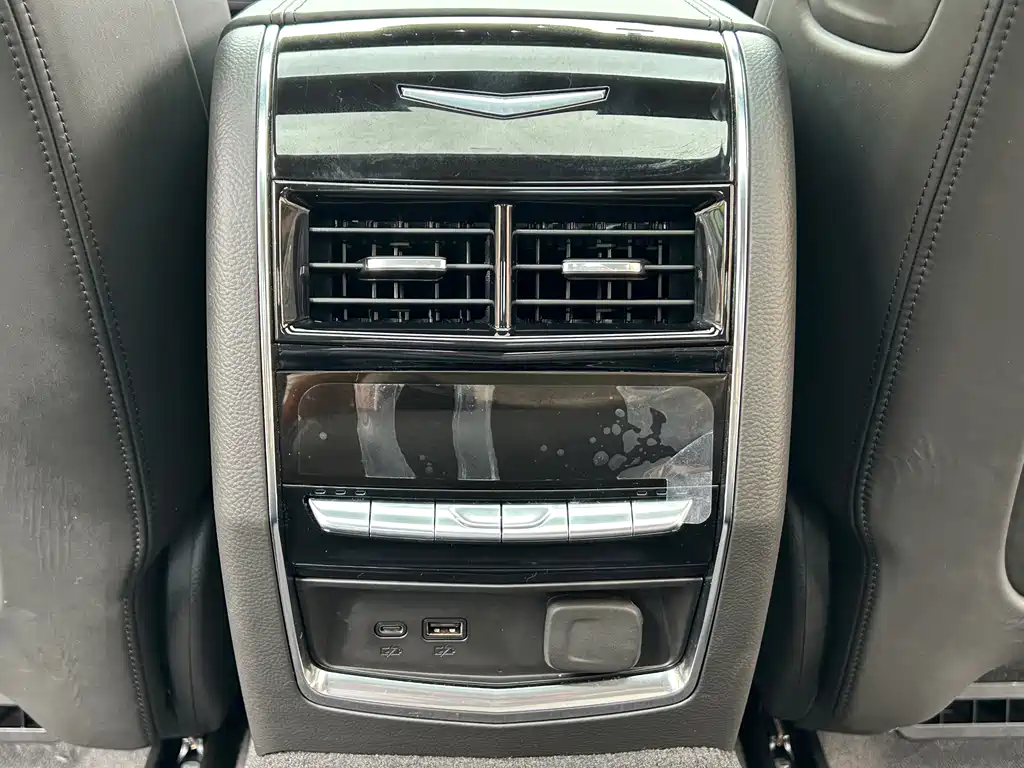Cadillac CT6 2024 — фото 11