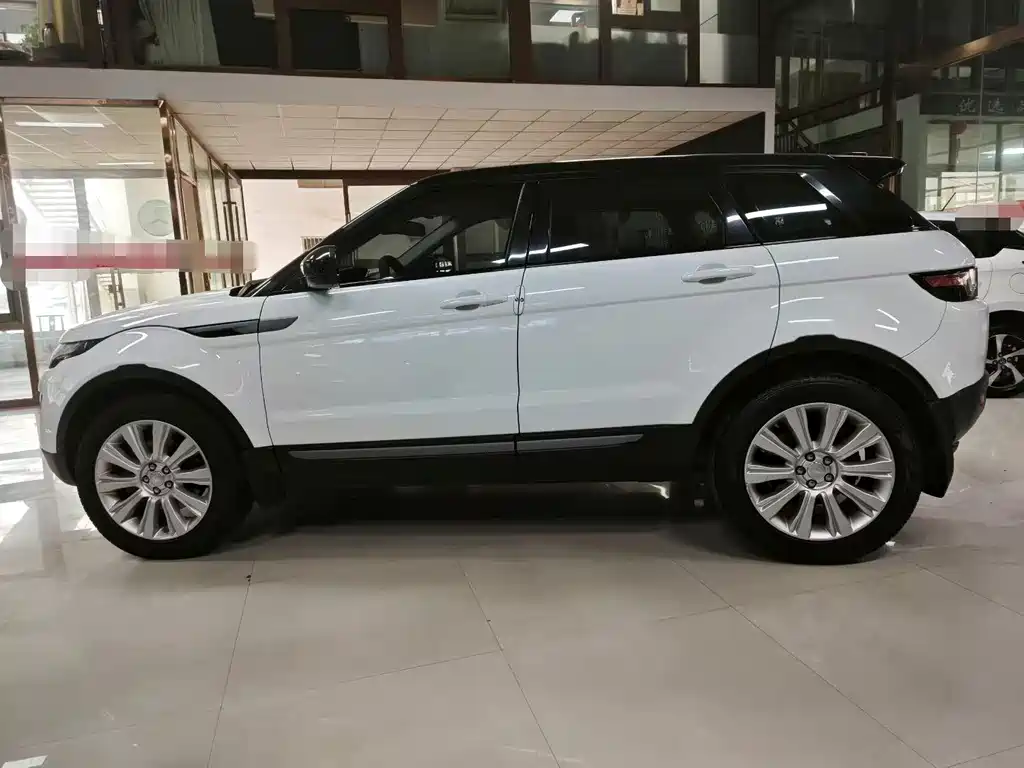 Land Rover Evoque 2018 — фото 4