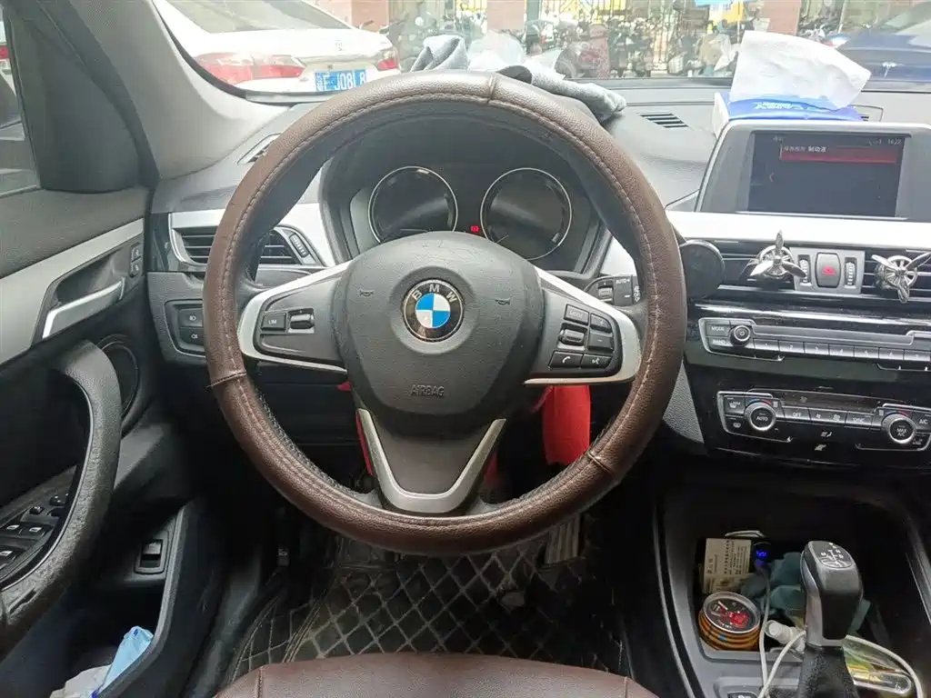 BMW X1 2018 — фото 11