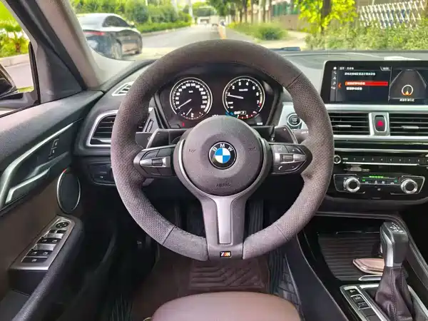 BMW 1 Series 2019